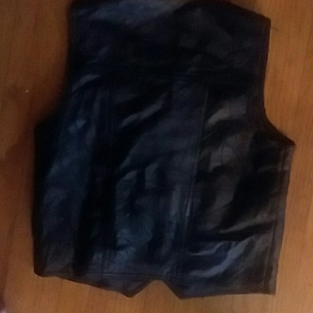 Vest - Picture 2 of 2